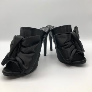 NEW‼️ David Engel Black Mule Ribbon High Heel